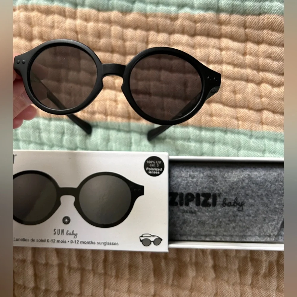 Izipizi baby sunglasses